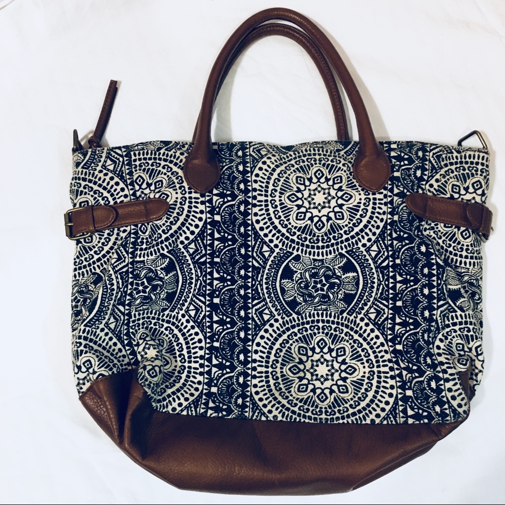 Large tote